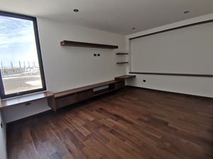 CASA EN VENTA LOMAS DEL CAMPANARIO NORTE