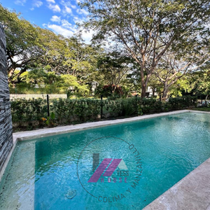 HERMOSA CASA EN COTO PRIVADO LAS PAROTAS CON NATURALEZA  A SU EXPLENDOR