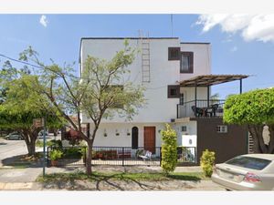 Casa en Venta en Paseos del Sol Zapopan