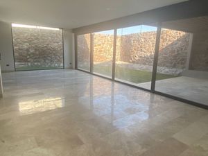 VENTA DE CASA EN CAMPANARIO LOMAS NORTE QUERETARO