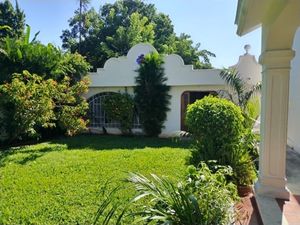 HERMOSA CASA EN COLONIA ITZIMNA MERIDA YUCATAN