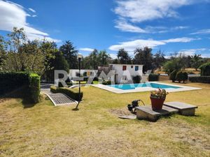 CASA EN VENTA EN VILLA DEL CARBON RODEADA DE ARBOLES EN PUEBLO MAGICO