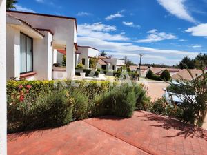 CASA EN VENTA EN VILLA DEL CARBON RODEADA DE ARBOLES EN PUEBLO MAGICO