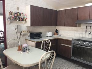 CASA EN REMATE  VENTA EN CERRADA EN LA HERRADURA