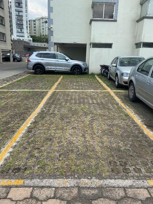 2 LUGARES DE ESTACIONAMIENTO