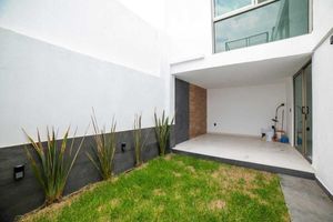 CASA TOTALMENTE REMODELADA EN BOULEVARES