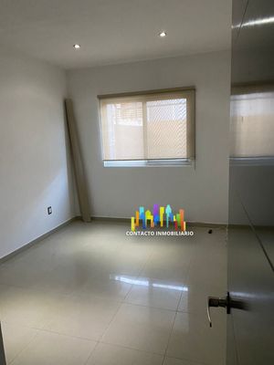 CASA EN VENTA EN REAL DE VALDEPEÑAS CON 4 HABITACIONES