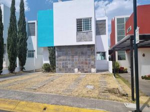 Casa en Renta en Urbano Bonanza Metepec