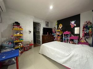 Hermosa Casa en venta en Polígono 108, oriente-norte de merida