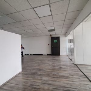 Renta oficina de 140m2, piso 4, Del Valle