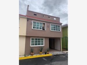 Casa en Venta en Prados de Ceboruco Metepec