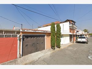 Casa en Venta en Villa de las Flores 1a Sección (Unidad Coacalco) Coacalco de Berriozábal