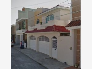 Casa en Venta en Jardines de Mocambo Boca del Río