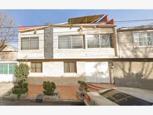 Casa en Venta en El Sol Nezahualcóyotl