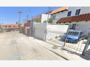 Casa en Venta en Playas de Tijuana Sección Costa Azul Tijuana