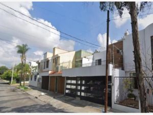 Casa en Venta en Bosques de La Victoria Guadalajara