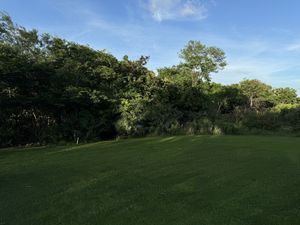 TERRENO EN VENTA EN EL YUCATAN COUNTRY CLUB, VISTA AL CAMPO DE GOLF