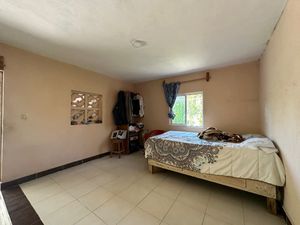 Casa amplia en venta a 4 calles del mar de Telchac