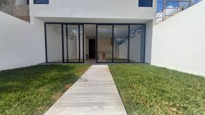 Townhouse en Venta Privada Ya'ax-beh, Cholul en Mérida, Yucatán Mod. B