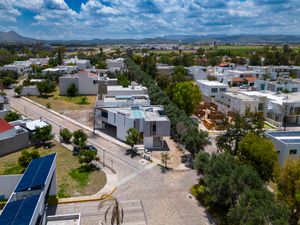 CASA  NINA EN LOS OLIVOS (NORPONIENTE)