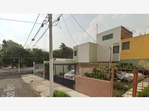 Casa en Venta en Las Aguilas Zapopan