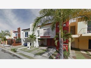 Casa en Venta en Residencial Fluvial Vallarta Puerto Vallarta