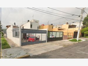 Casa en Venta en Las Aguilas Zapopan