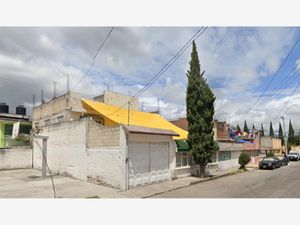 Casa en Venta en Club Jardin Toluca