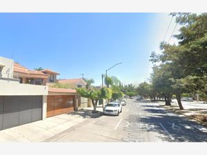 Casa en Venta en Jardines Vallarta Zapopan