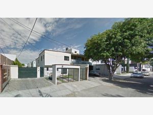 Casa en Venta en Ciudad Granja Zapopan