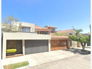 Casa en Venta en Jardines Vallarta Zapopan