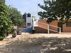 Casa en la playa en Telchac Puerto, Yucatán de 1 piso con chapóteadero.