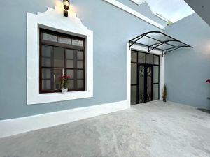 Renta de casa amueblada en Santiago.