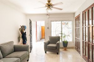 Casa semi-amueblada en renta en Colonia Centro