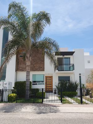 Casa en venta en Fraccionamiento El Mirador El Marques Queretaro hermosa vista