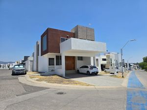 Casa en esquina Venta en Grand Juriquilla