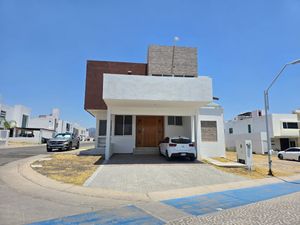 Casa en esquina Venta en Grand Juriquilla