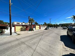 CASA EN VENTA EN PRIMER CUADRO DE LA CD, CALLE BRAVO, COL. GUERREO, LA PAZ BCS