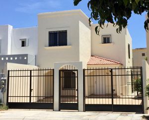 CASA EN VENTA EN VILLAS DEL ENCANTO