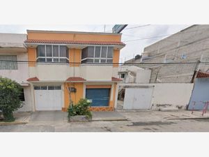 Casa en Venta en Las Aguilas Nezahualcóyotl