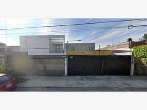 Casa en Venta en La Calma Zapopan