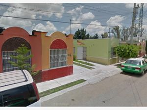 Casa en Venta en Magisterial Irapuato