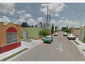 Casa en Venta en Magisterial Irapuato