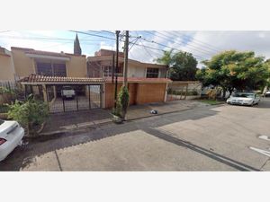 Casa en Venta en Bosques de La Victoria Guadalajara