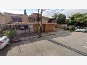 Casa en Venta en Bosques de La Victoria Guadalajara