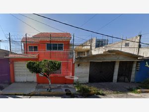 Casa en Venta en Jardines de Morelos Sección Bosques Ecatepec de Morelos