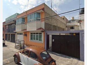 Casa en Venta en Las Aguilas Nezahualcóyotl