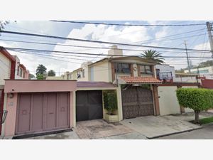 Casa en Venta en Jardines de San Mateo Naucalpan de Juárez