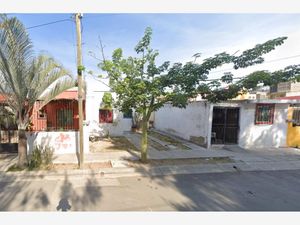 Casa en Venta en Hacienda Santa Fe Tlajomulco de Zúñiga