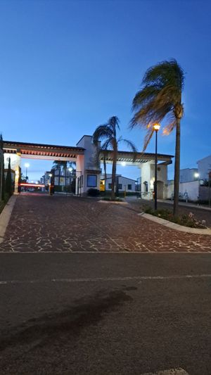 Venta de Terreno plano en la parte baja de Pedregal de Shoenstatt